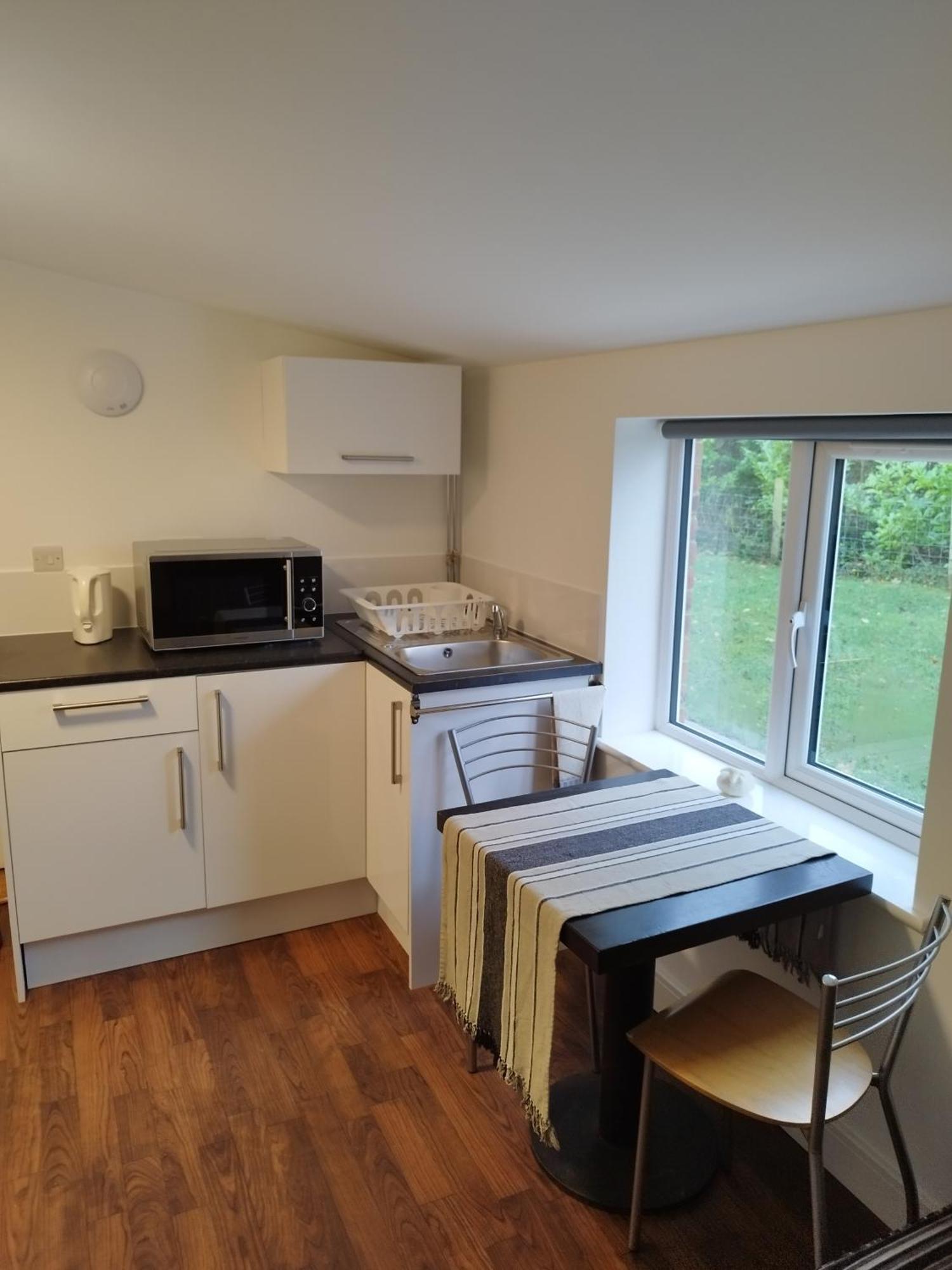 Two Birds Weekly Stay Malmesbury Extérieur photo