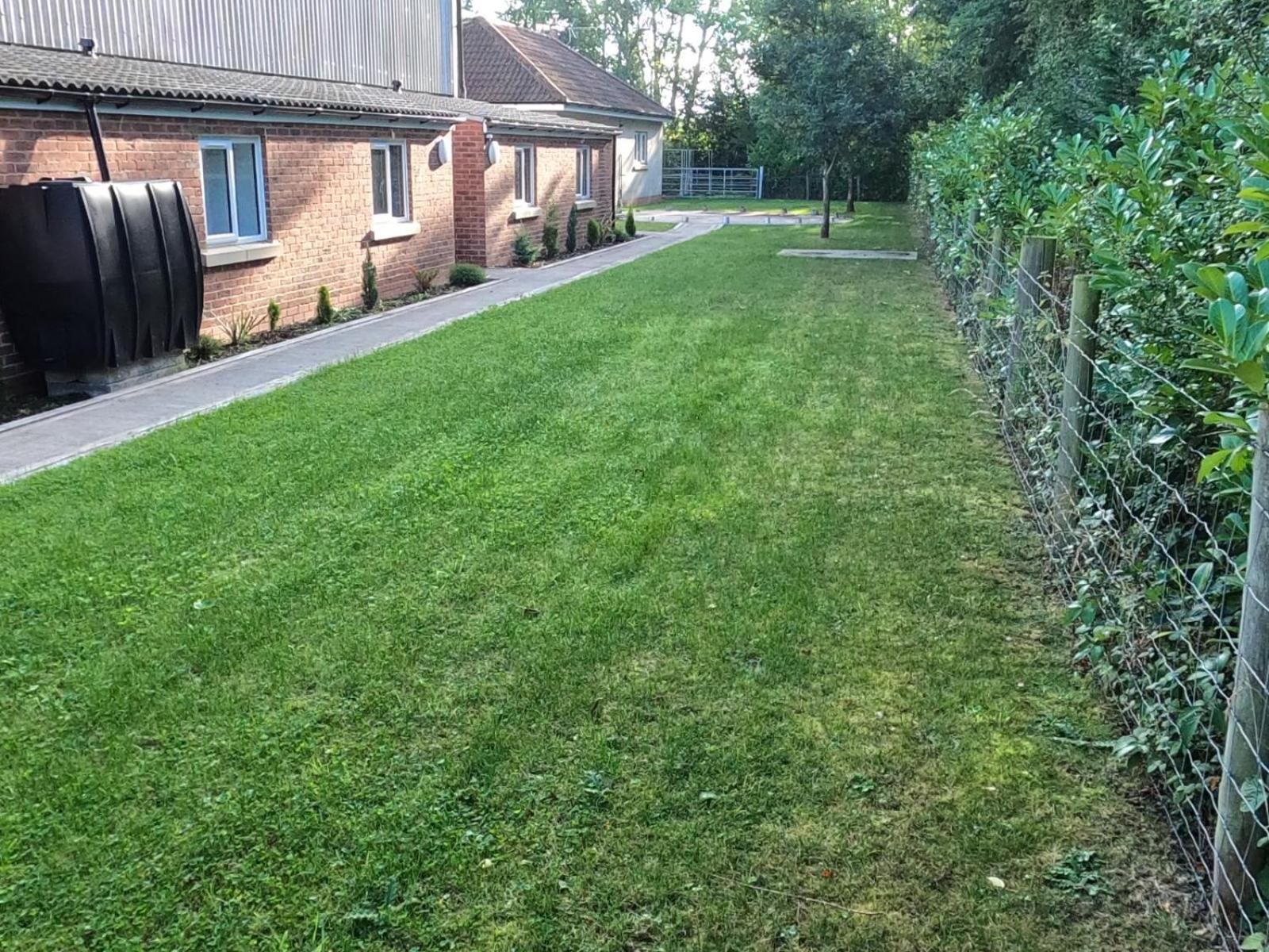 Two Birds Weekly Stay Malmesbury Extérieur photo